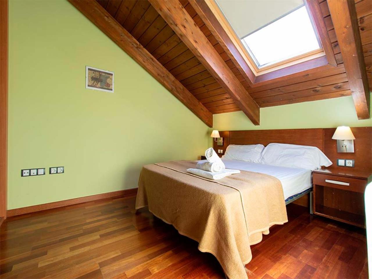 Apartamentos Villanua 3000 Bagian luar foto